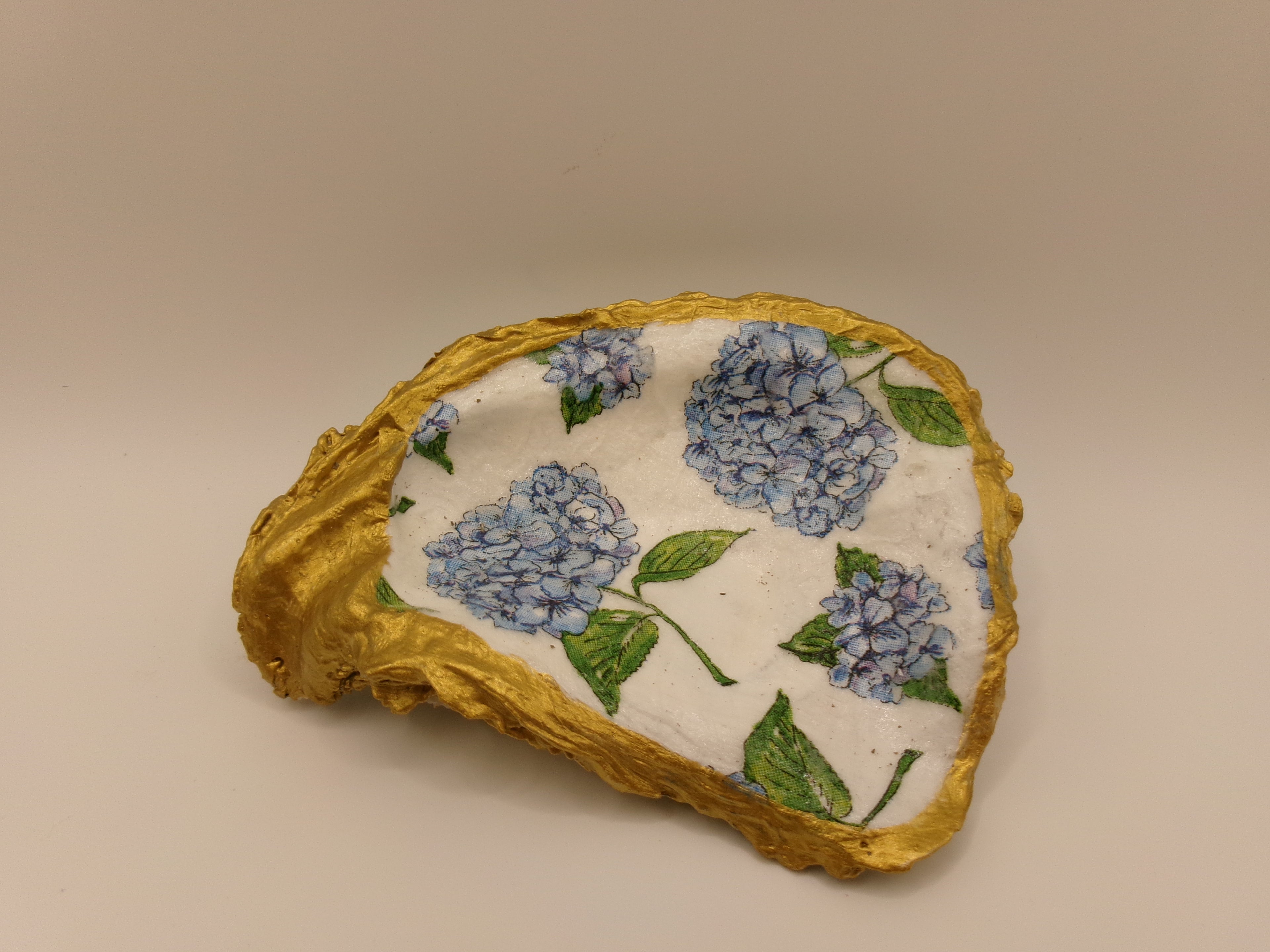 Blue Hydrangea Oyster Dish