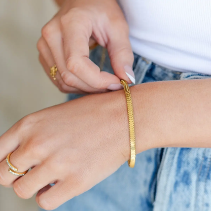 Splendid Iris Water Resistant Many Moons Bracelet